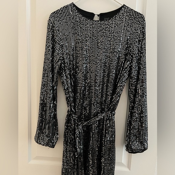 Long Sleeve Sequin Dress | black - Picture 6 of 8